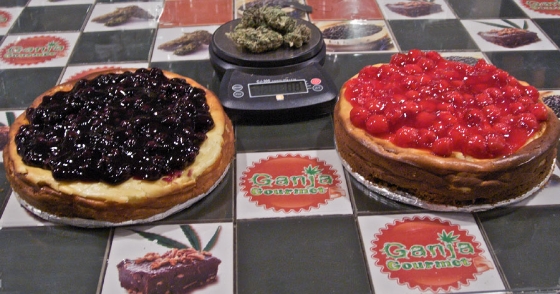 GanjaGourmetBlueberryandCherryCheesecake